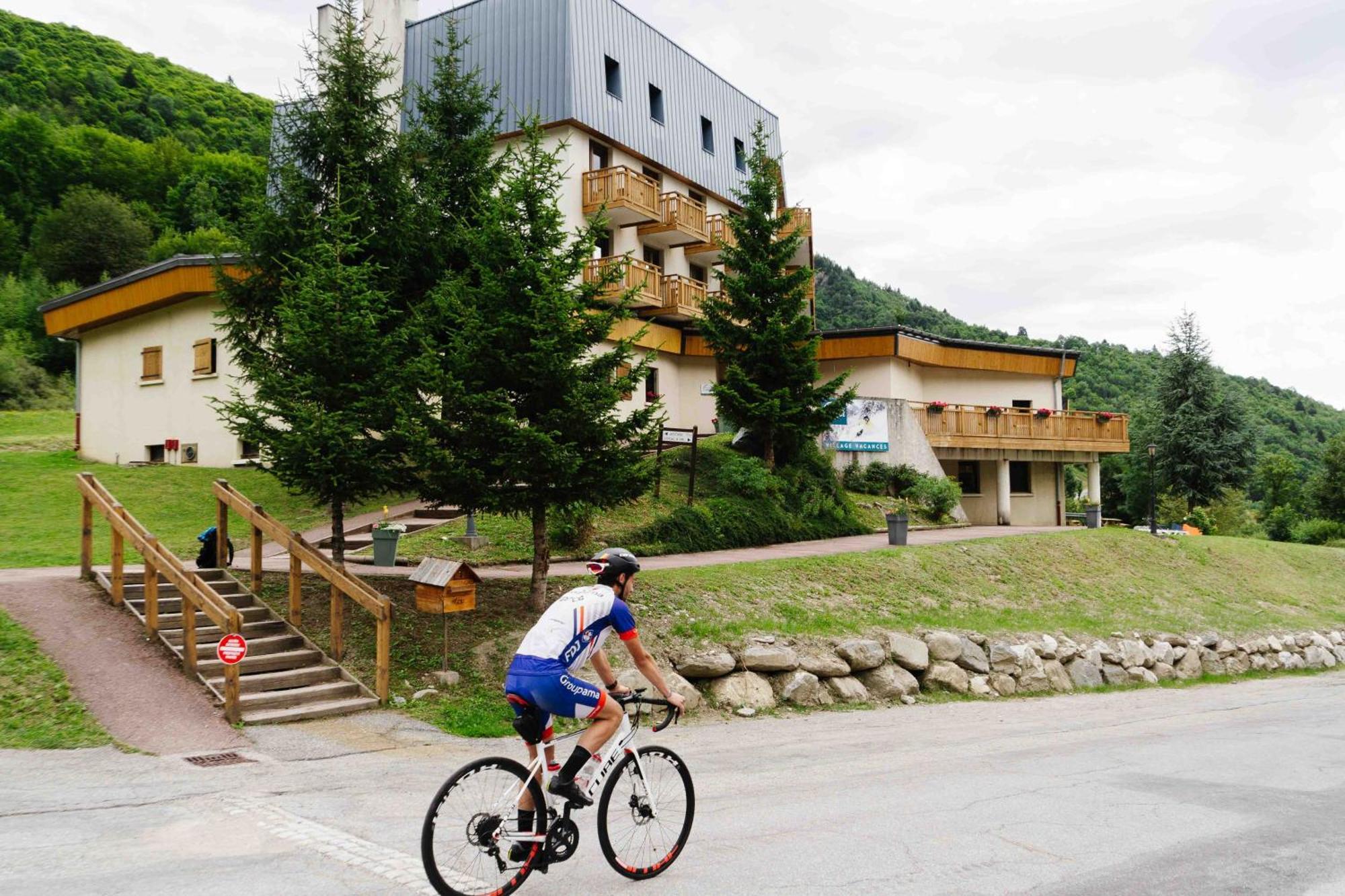 Village Vacances Atc Routes Du Monde Saint-François-Longchamp Zewnętrze zdjęcie
